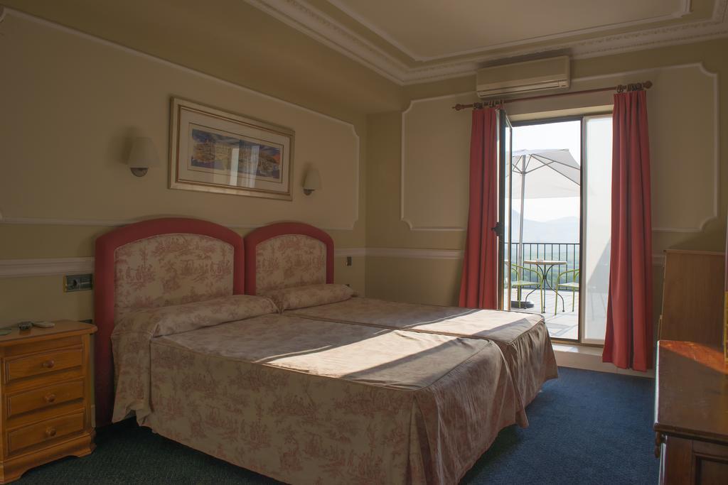 Hotel Marixa La Guardia Buitenkant foto